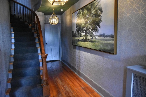 Farmer's Creekside Tavern & Inn image 1