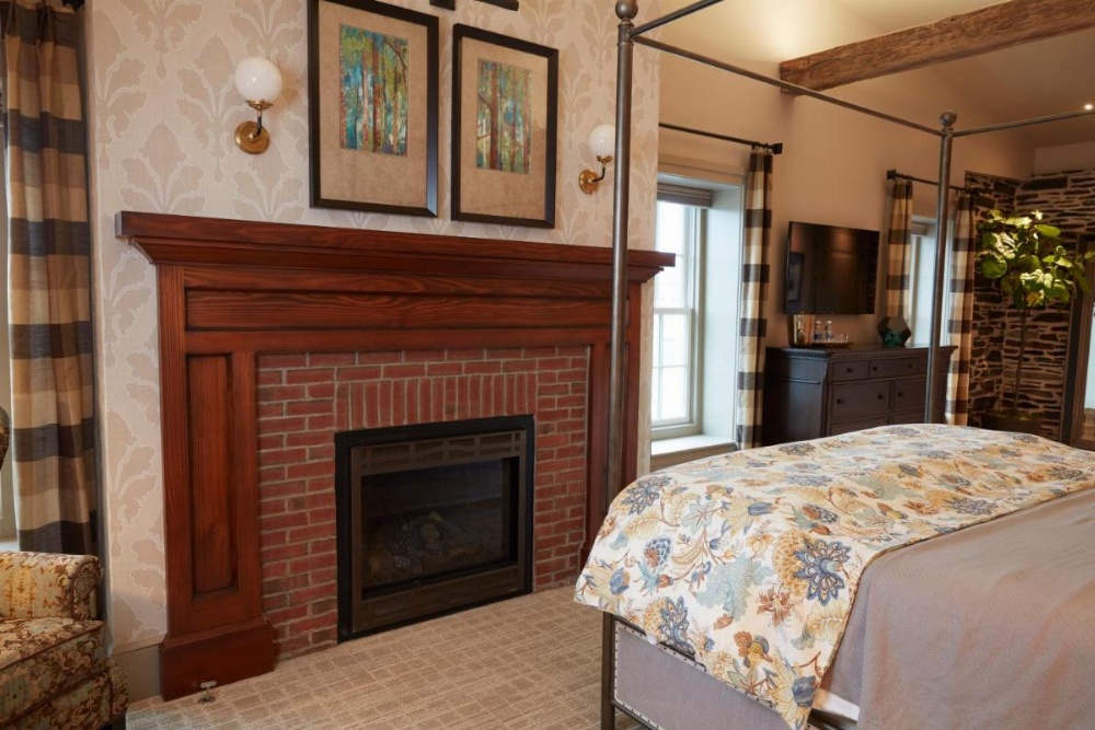 Farmer's Creekside Tavern & Inn Image 10