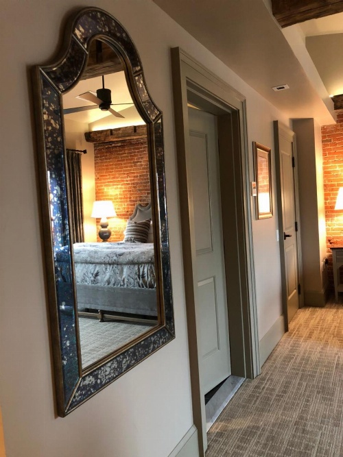 Farmer's Creekside Tavern & Inn image 4